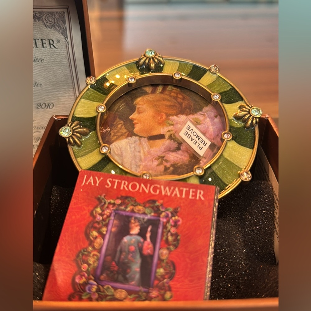 Signed! Jay Strondwater round enamel green jeweled frame.